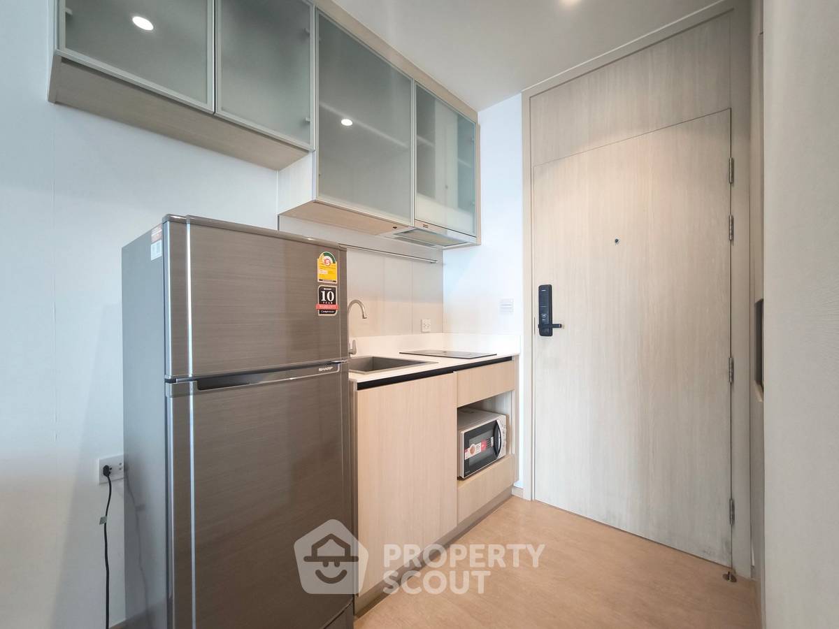 picture Pet-Friendly 1-BR 30 Sqm High-Floor At Maru Ekkamai 2, BTS Ekkamai (ID 2776557) - 7/7