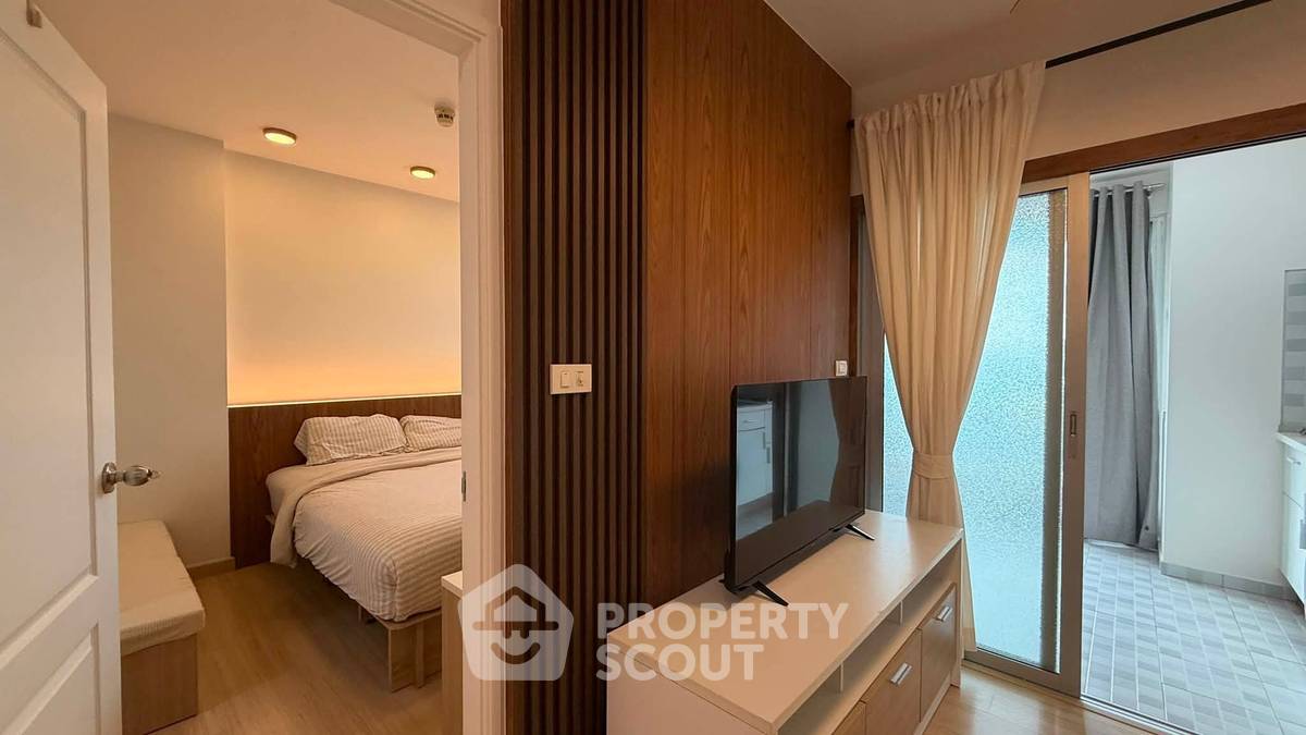 picture 1-BR 40 Sqm Condo At Centric Scene Ratchavipha, 9th Floor Near MRT Wong Sawang (ID 3141054) - 3/12