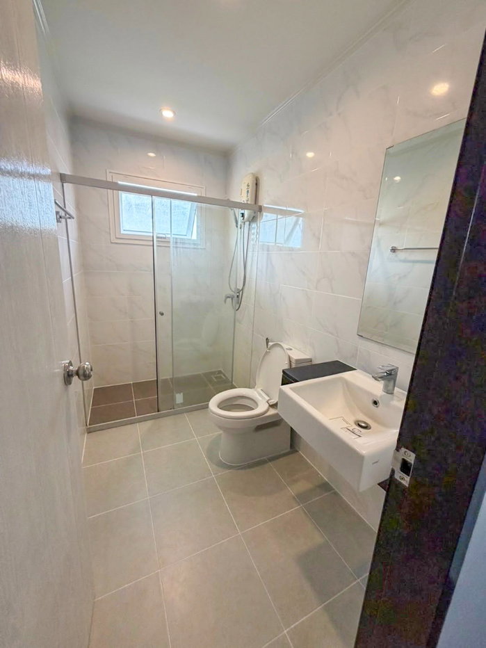 picture 2-Storey Detached House for Rent in a Peaceful Residential Project - 17/21