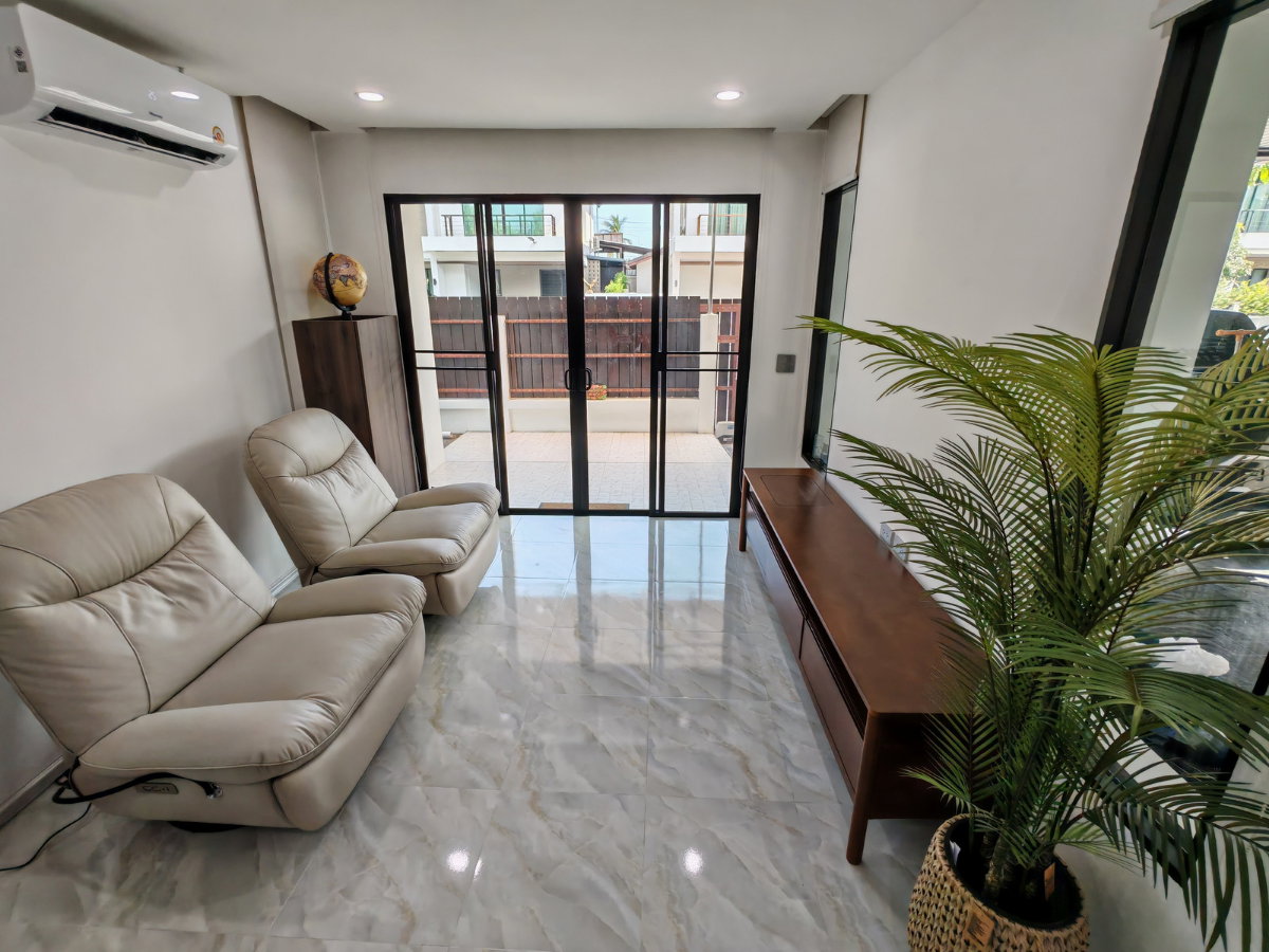รูป 🏡✨ ให้เช่าบ้านเดี่ยว 2 ชั้น พร้อมสวนสวย 📍 Lake View Park วงแหวน–บางนา บ้านหลังมุม บรรยากาศร่มรื่น เป็นส่วนตัว - รูปที่ 2/15