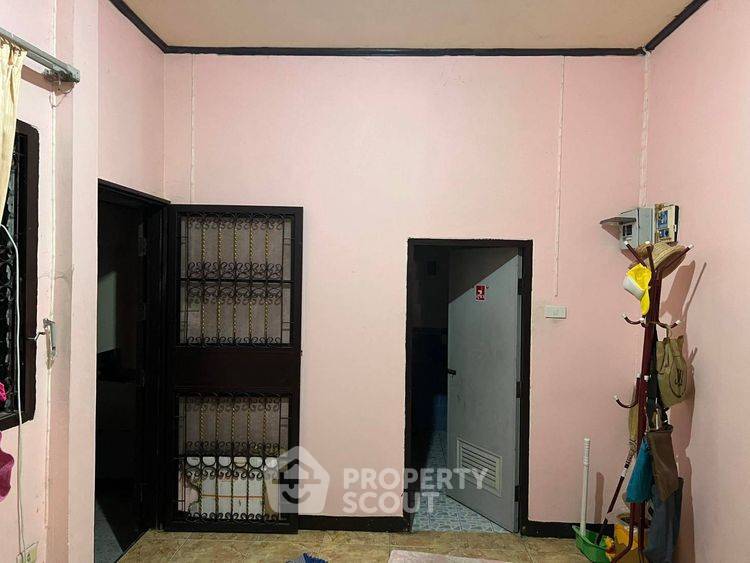 รูป บ้านขาย 2 ห้องนอน โครงการ Mantana Chakkrapok ใกล้ หนองขาม ศรีราชา (ID 3140275) - รูปที่ 3/6