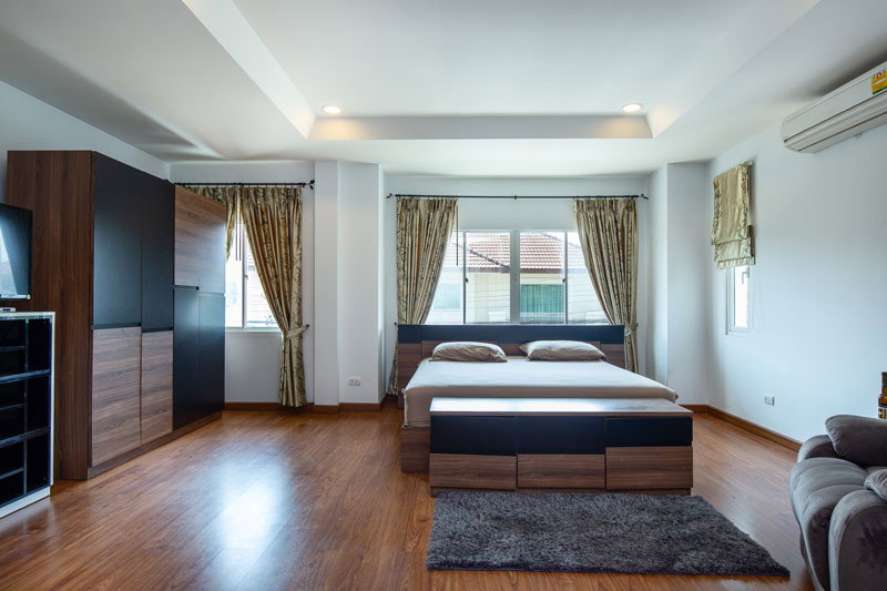 รูป 🏡✨ ให้เช่าบ้านเดี่ยวหรู The Centro รัตนาธิเบศร์ ✨ บ้านหลังริม ติดสวนส่วนกลางของโครงการ บรรยากาศร่มรื่น เป็นส่วนตัว - รูปที่ 4/12