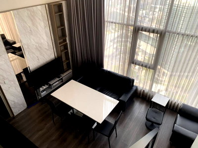 คอนโดให้เช่า : ให้ เช่าคอนโด Knightsbridge Space Ratchayothin ใกล้ BTS พหลโยธิน 24 duplex 2 ชั้น 80 ตรม ชั้น 31