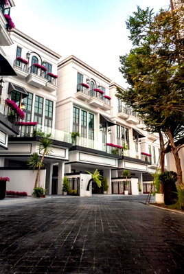Houses for rent Soi Ekamai (Sukhumvit 63) : 📌 For Rent 3-story House MAISON BLANCHE SUKHUMVIT 67 4 bedroom 6 bathroom