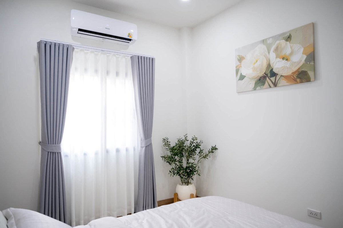 รูป 🏡 ขายด่วน! บ้านใหม่ พร้อมเฟอร์นิเจอร์ ฟรีค่าโอน โครงการกุลพันธ์ 9 หางดง 📞 063-664-9056 - รูปที่ 18/25