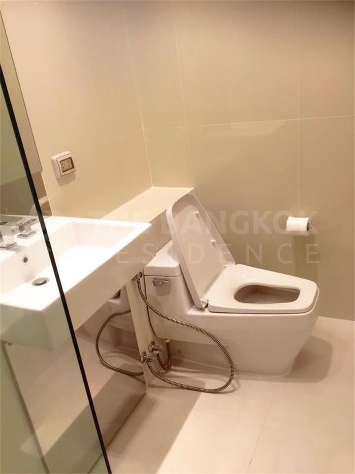 picture Equinox Phahol-Vipha Special unit at an attractive price - 6/10