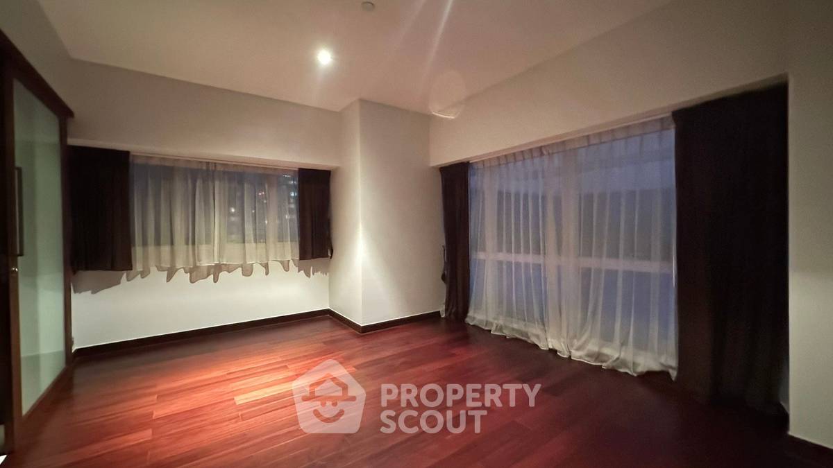 picture 3-BR Condo 265 Sqm On 17th Floor, Le Raffine Jambunuda Sukhumvit 31, BTS Phrom Phong (ID 2081471) - 3/10