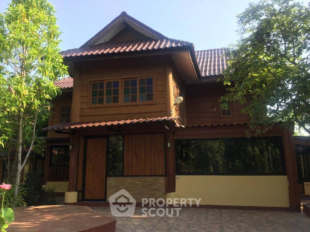 รูป บ้าน 3 ห้องนอน 310 ตร.ม. อนุญาตสัตว์เลี้ยง ใกล้สนามบินนานาชาติเชียงใหม่ (ID 1432688) - รูปที่ 1/14