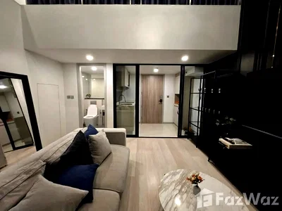 Condos for sale : Luxury Loft Condo with Panoramic City View at KnightsBridge 6636330