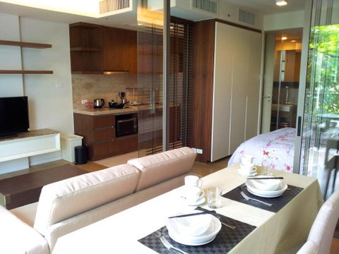 Well-Priced 1-BR 46 Sqm Siamese Thirty Nine Near BTS Phrom Phong (ID 411939)