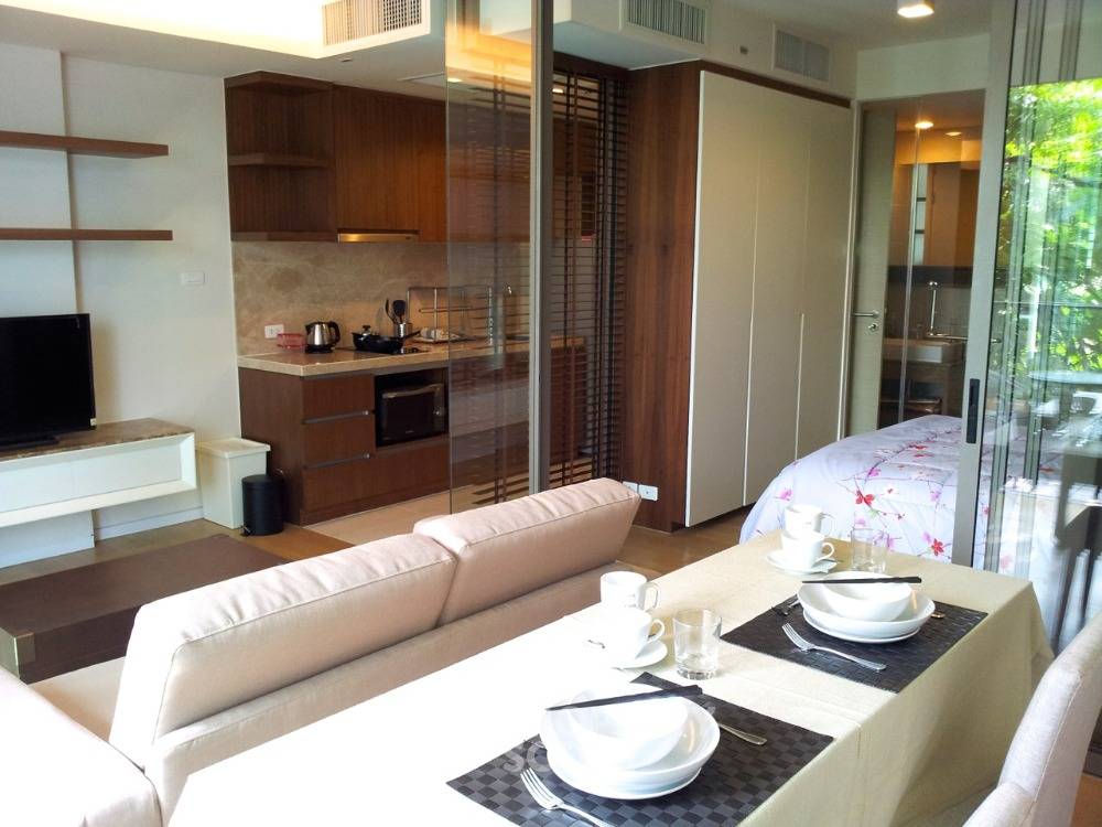 picture Well-Priced 1-BR 46 Sqm Siamese Thirty Nine Near BTS Phrom Phong (ID 411939) - 1/7