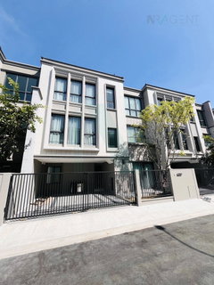 รูปภาพ 📌 For Rent 3-story Townhouse BAAN KLANG MUANG CLASSE SUKHUMVIT 77 3 bedroom 4 bathroom