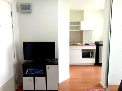 Condos for rent : Condo for rent, Lumpini Park Rattanathibet-Ngamwongwan (1 bedroom), 21st floor, Building C, near MRT Bang Kraso station (approximately 50 meters).