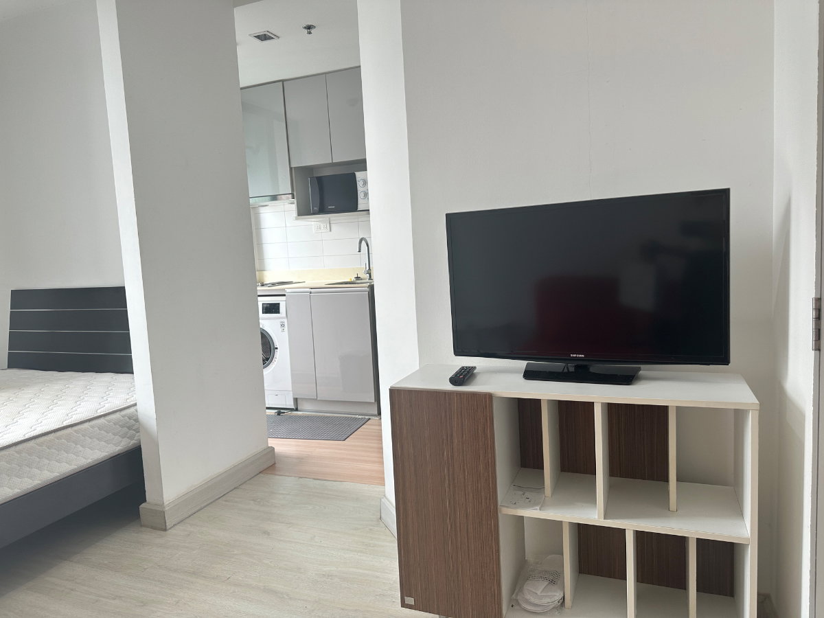 picture Available & Ready to move in! ✨🥰 12,000 THB | Next to BTS On Nut (30 m) | IDEO Mobi Sukhumvit 81 | Contact Line ID: katk03 - 6/17