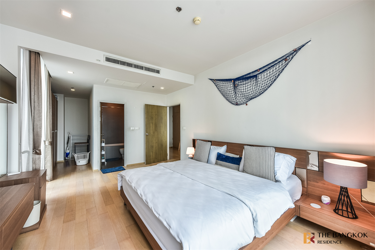 picture Noble ReD Easy Start with a City Dweller Lifestyle near BTS Ari - 7/10
