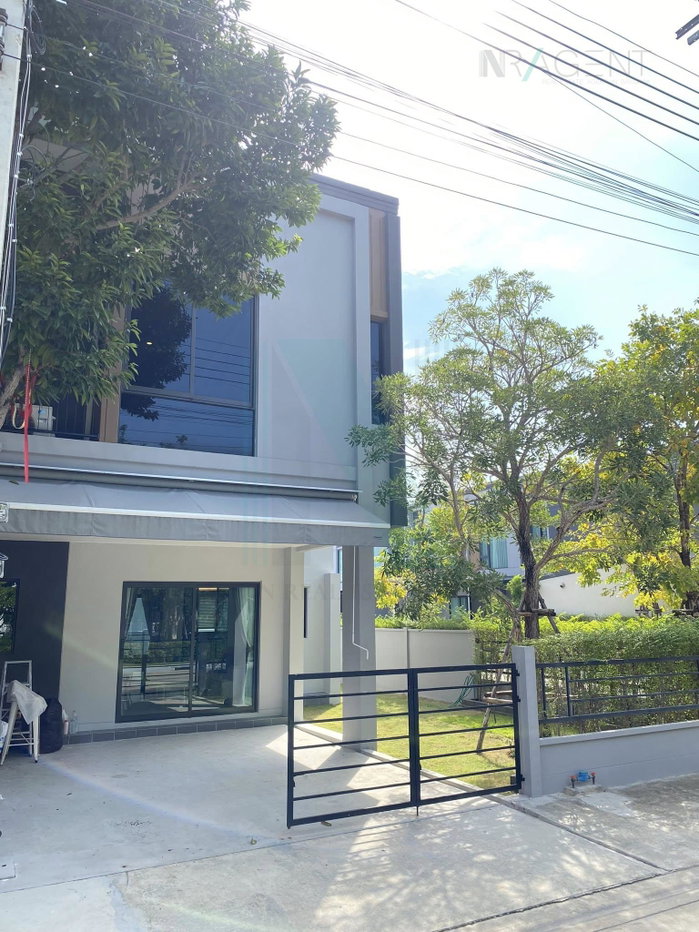 รูป 📌 ให้เช่าทาวน์เฮาส์ 2 ชั้น พลีโน่ สุขุมวิท - บางนา 2 3 ห้องนอน 3 ห้องน้ำ - รูปที่ 1/8