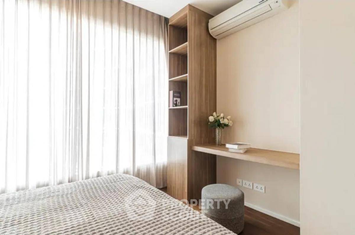picture 3-BR 160 Sqm High-Floor At Menam Residences, Wat Phraya Krai (ID 1530489) - 14/16