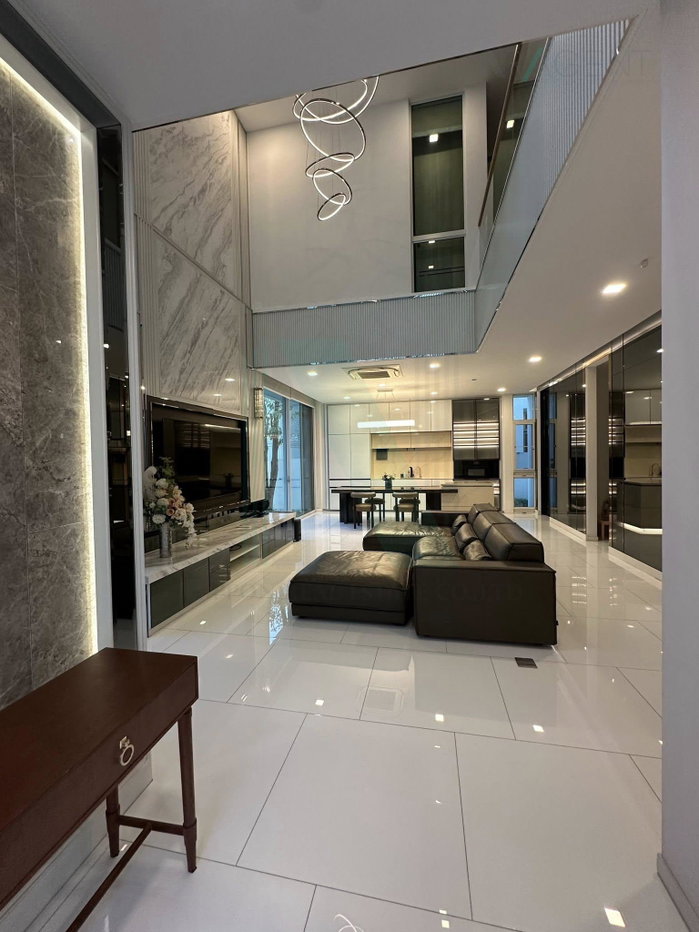 รูป 📌 ให้เช่าบ้านเดี่ยว 3 ชั้น วีเว่ เอกมัย-รามอินทรา 4 ห้องนอน 5 ห้องน้ำ - รูปที่ 2/8