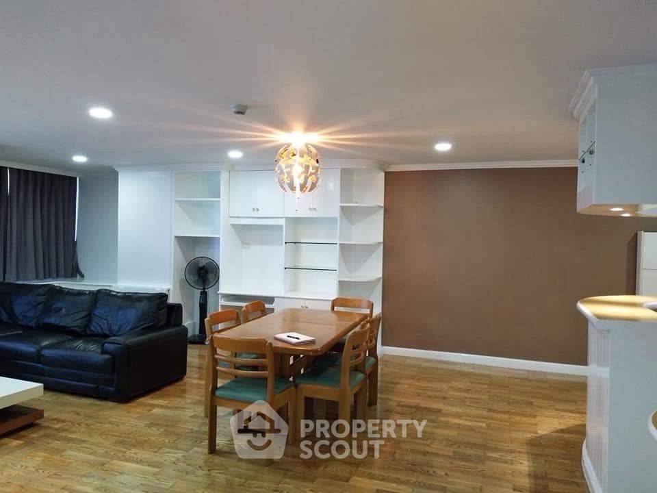 picture Condo 2-BR, 122 Sqm, 8th Floor At Supalai Place Sukhumvit 39 near BTS Phrom Phong (ID 3146355) - 10/12