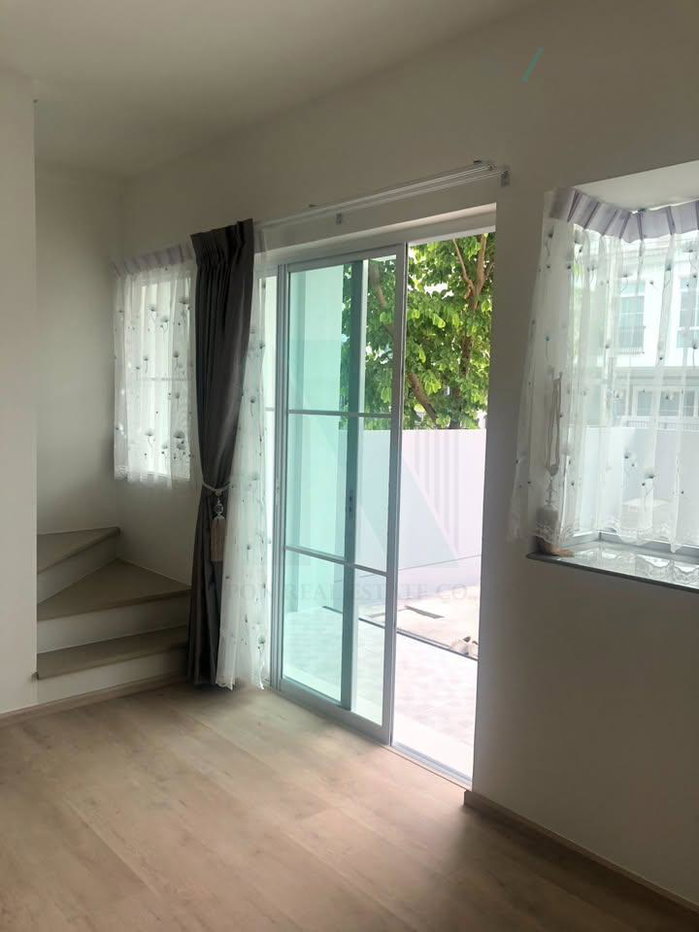 รูป 📌 ให้เช่าทาวน์เฮาส์ 2 ชั้น อินดี้ 2 บางนา - รามคำแหง 2 2 ห้องนอน 3 ห้องน้ำ - รูปที่ 3/8