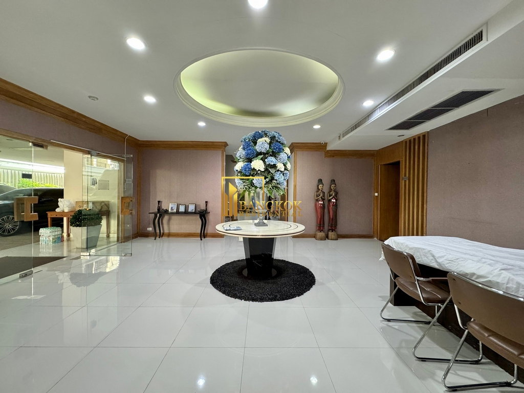 รูป Renovated 3 Bedroom Duplex Apartment in Sukhumvit 31 Area - BR0865AP - รูปที่ 46/48