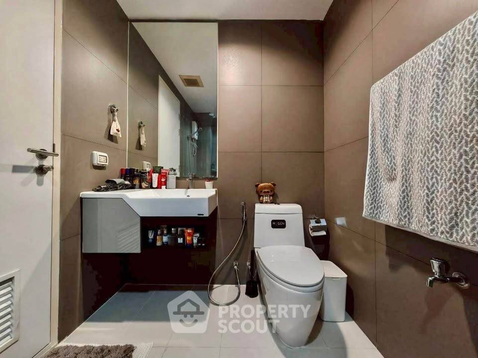รูป คอนโด 1 ห้องนอน ชั้นสูง 25 ที่ Up Ekamai ใกล้ ARL รามคำแหง (ID 3146855) - รูปที่ 13/14