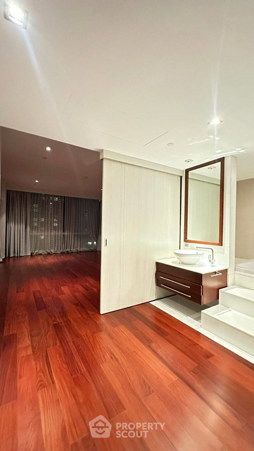 picture 3-BR Condo 265 Sqm On 17th Floor, Le Raffine Jambunuda Sukhumvit 31, BTS Phrom Phong (ID 2081471) - 9/10