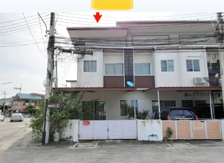 picture 🔥For Sale: 2-Storey Townhouse at Phetthara Village - 1/2