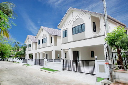 🏡 Hot Deal! New Furnished House, Free Transfer Fee, Koolpunt Ville 9 📞 063-664-9056