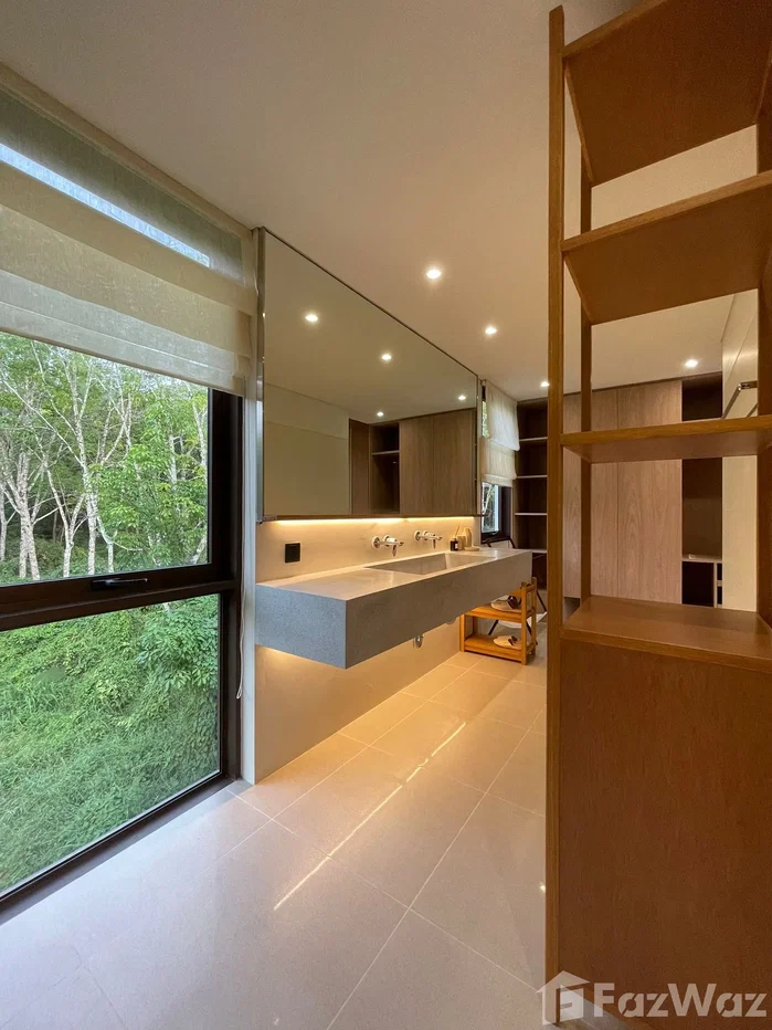 picture Brand-New 4-Bed Luxury Villa with Rooftop & Mineral Pool 5593131 - 41/43