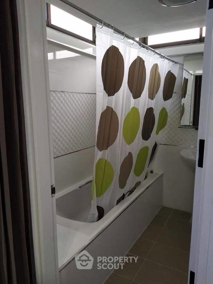 picture Condo 2-BR, 122 Sqm, 8th Floor At Supalai Place Sukhumvit 39 near BTS Phrom Phong (ID 3146355) - 11/12
