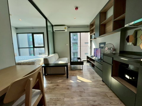 Condo Aspen Lasalle For Rent 1 bedroom 