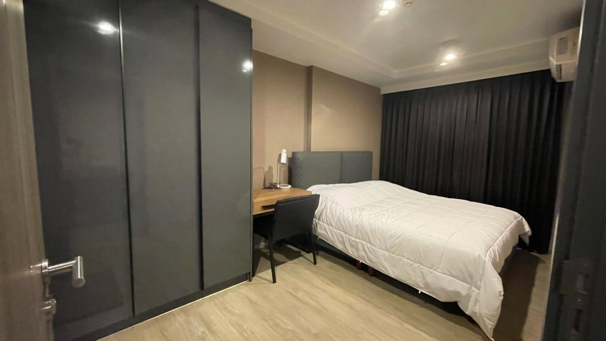 picture 🏷️ P-1393 | Maestro 02 Ruamrudee 1Bed Greenery View Near BTS Phloen Chit 25,000 THB | Line ID: @easycondoplus | 099-229-6397 - 1/12