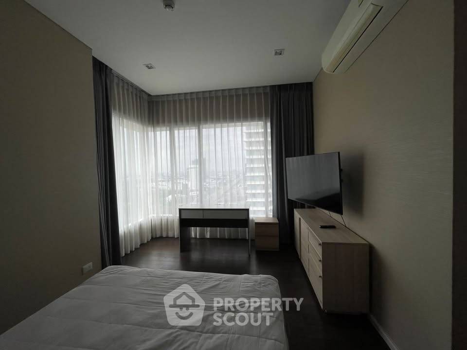 picture 2-BR 70 Sqm On 25th Floor At The Saint Residences, 100m To MRT Phahon Yothin (ID 3147100) - 5/13