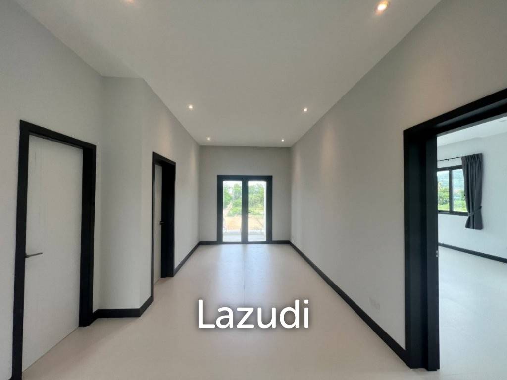 รูป SOI 102 : 2 storey luxury 4 bed pool villa - รูปที่ 14/47