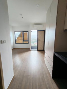 Condo for rent: The LIVIN Phetkasem (studio), 32nd floor, near MRT Phasi Charoen station.