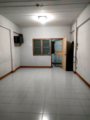 Condos for rent : Urgent for rent 3000 THB/month