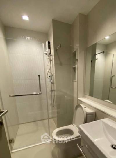 picture 1-BR 35 Sqm At MRT Phra Ram 9 (300m) | Life Asoke - Rama 9 (ID 2588859) - 3/5