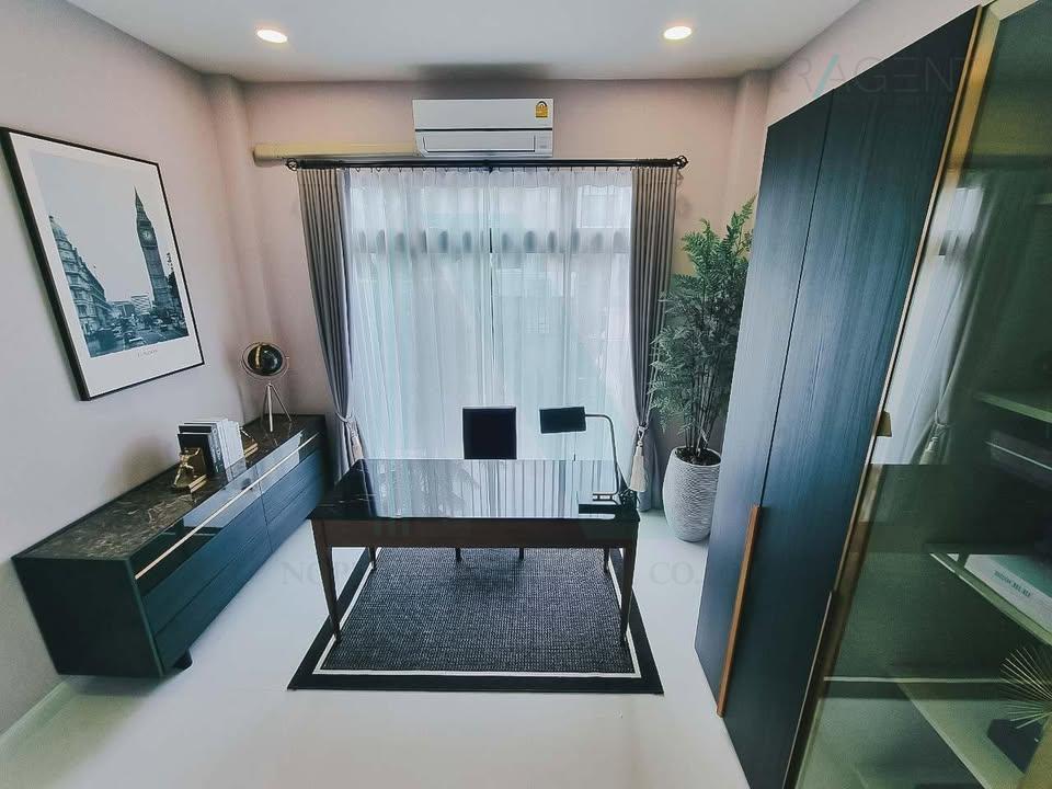 รูป 📌 ให้เช่าบ้านเดี่ยว 2 ชั้น เพอร์เฟค มาสเตอร์พีซ สุขุมวิท 77 5 ห้องนอน 5 ห้องน้ำ - รูปที่ 8/8