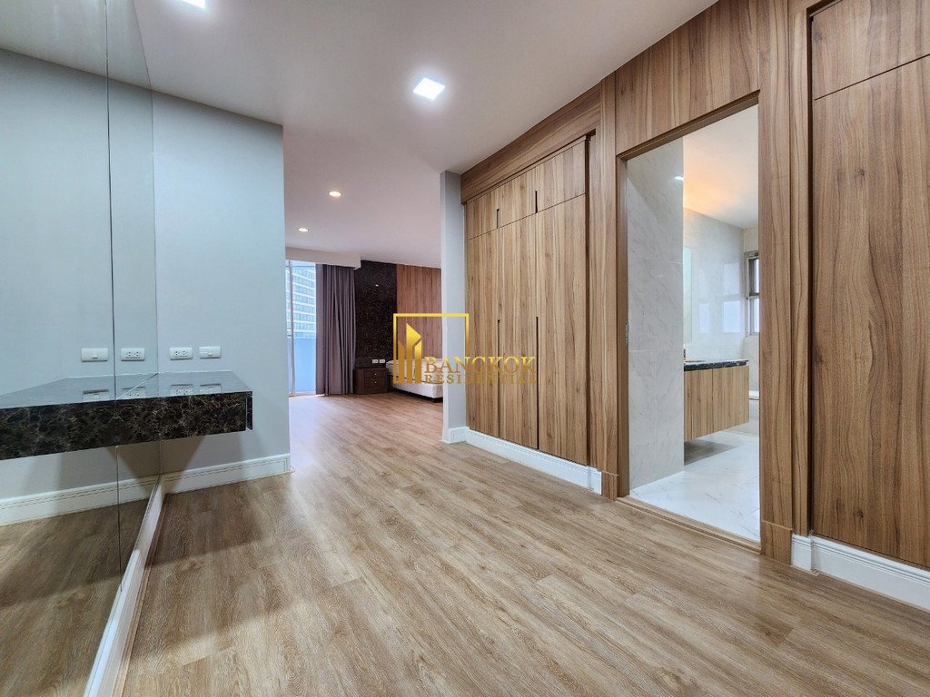 รูป Renovated 4 Bedroom Apartment in Asoke - BR20992AP - รูปที่ 35/49