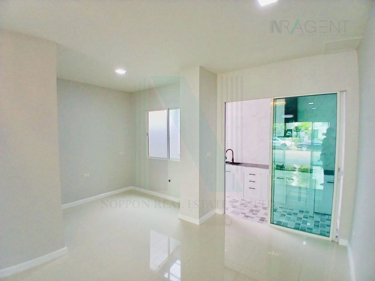 รูป 📌 ขายทาวน์เฮาส์ โครงการ เบล็สทาวน์ รามอินทรา 127 3 ชั้น 3 ห้องนอน 3 ห้องน้ำ - รูปที่ 5/8