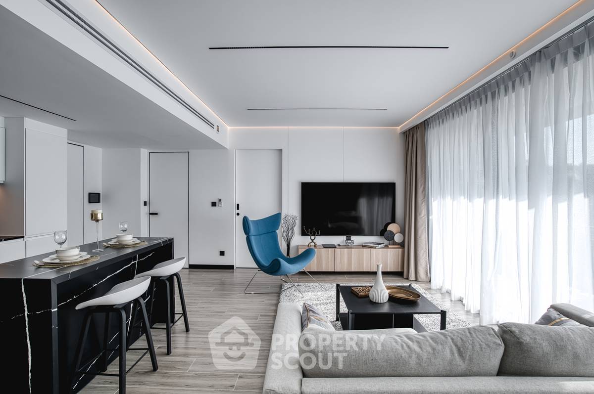 picture Pet-Friendly 2-BR 99 Sqm Condo For Sale, Essence Residence (Chalong) (ID 2075652) - 1/5