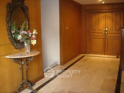 picture 4-BR 364 Sqm On 22nd Floor At Arunroj Tower, Near BTS Asoke (ID 512386) - 5/20