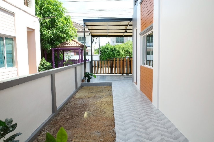 รูป ขายบ้านเดี่ยว 2 ชั้น ทำเลต้นโครงการ! ม.เปี่ยมภิรมย์ (ซอยมิตรไมตรี หนองจอก) หลังบ้านโล่ง โปร่งสบาย - รูปที่ 3/15