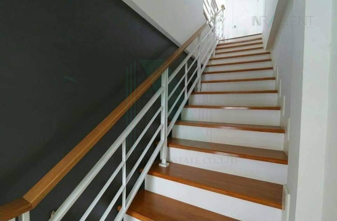 รูป 📌 ขายทาวน์เฮาส์ โครงการ บ้านกลางเมือง เอสเซ้นส์ อ่อนนุช - วงแหวน 3 ชั้น 3 ห้องนอน 3 ห้องน้ำ - รูปที่ 5/8