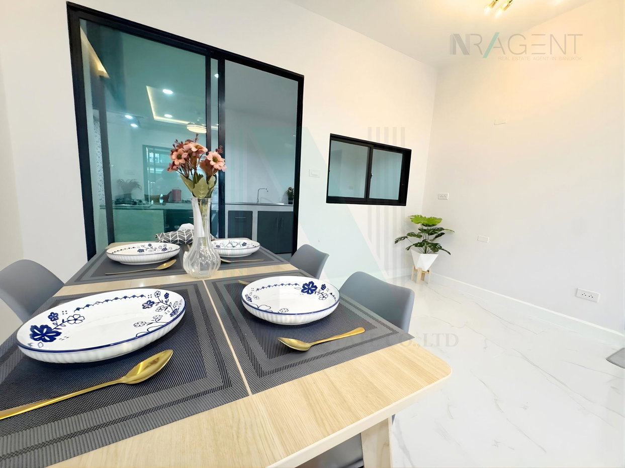รูป 📌 ขายทาวน์เฮาส์ โครงการ บ้านกลางเมือง พหลโยธิน 50 3 ชั้น 3 ห้องนอน 3 ห้องน้ำ - รูปที่ 3/8