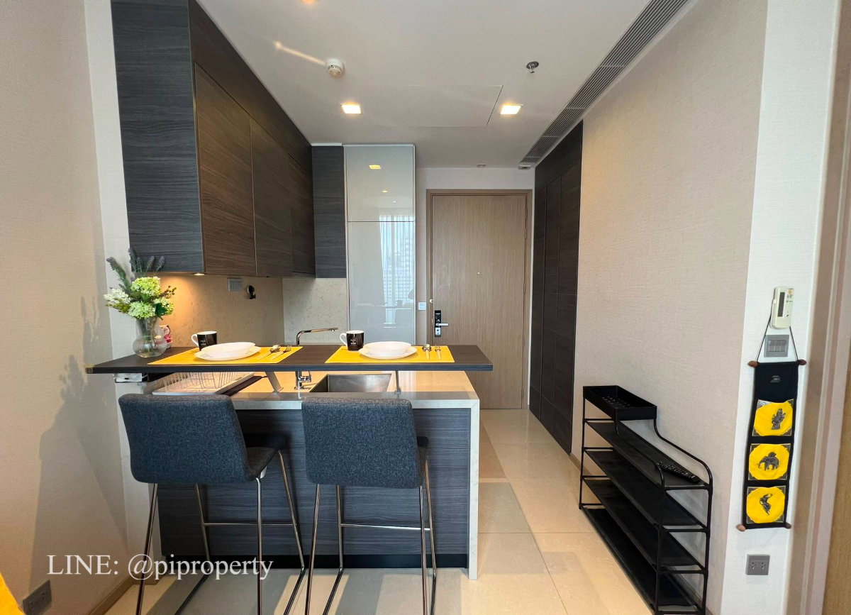 รูป ให้เช่าห้องชุด 1 ห้องนอน ตกแต่งครบครัน ที่ Esse Asoke ชั้นสูง มีเครื่องซักผ้าและเครื่องอบผ้า ทำเลดีเยี่ยม ย่านอโศก ใจกลางกรุงเทพฯ - รูปที่ 16/32