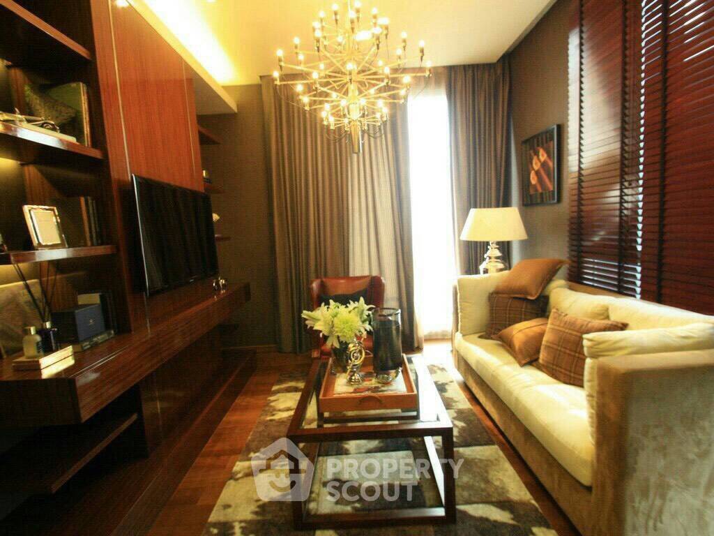 picture 2-BR 83 Sqm Condo At Quattro By Sansiri, 10th-Floor Near BTS Thong Lor (ID 3013918) - 2/9