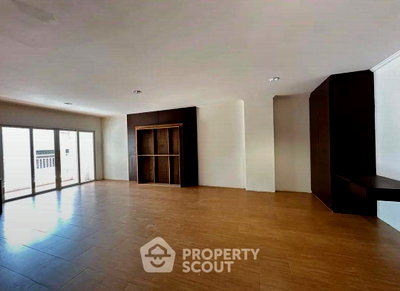 Condos for sale : 1-BR 130 Sqm Condo For Sale, Baan Klang Hua Hin, Near Hua Hin Night Market (ID 2240265)