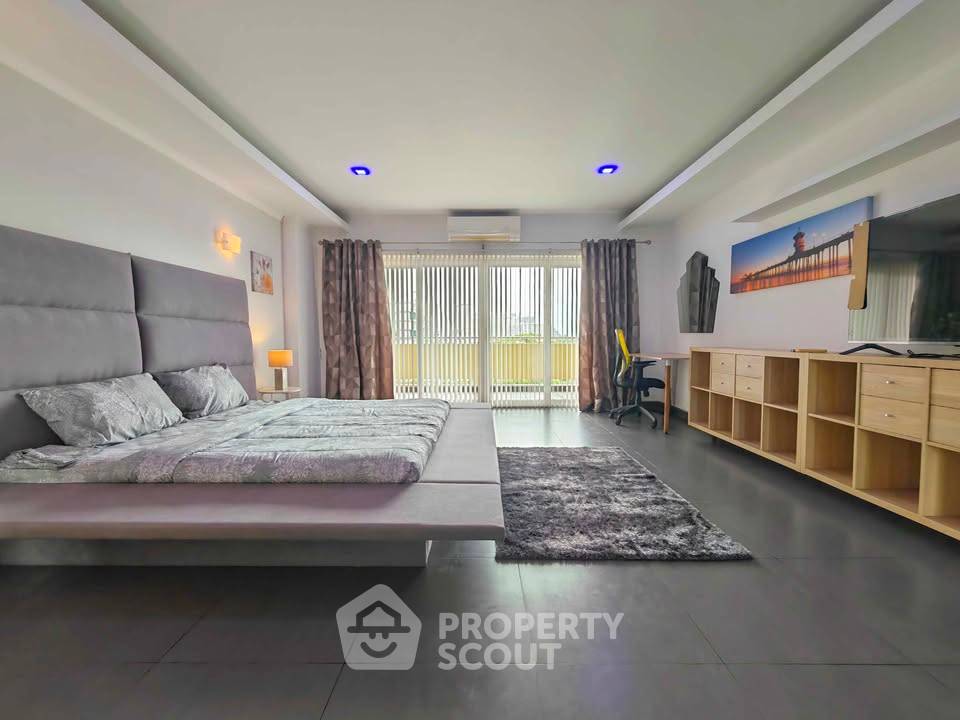 รูป คอนโด 1 ห้องนอน 126 ตร.ม. วิวท่าลาย เรสซิเดนซ์ 5 พัทยา (เลี้ยงสัตว์ได้) (ID 3146598) - รูปที่ 8/17